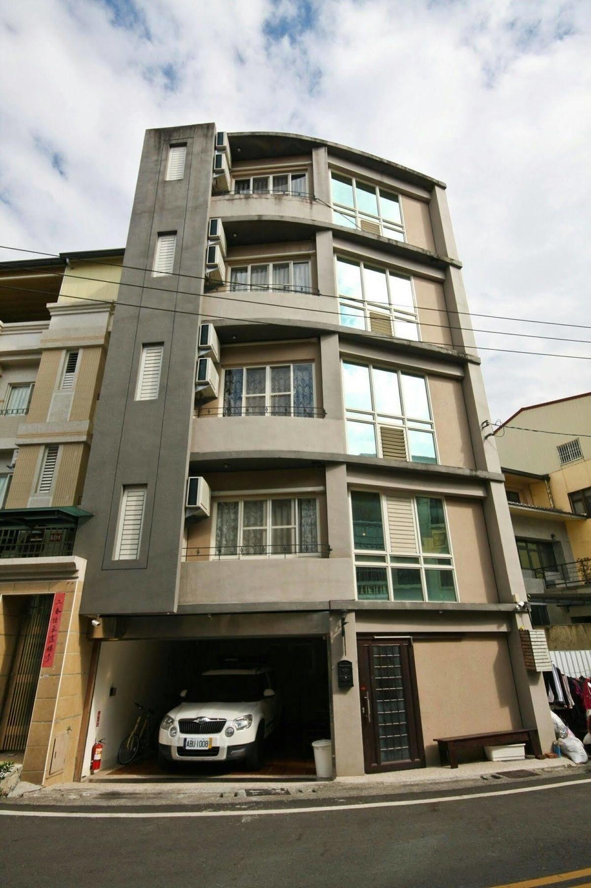 Q House Hotel Nantou Ngoại thất bức ảnh